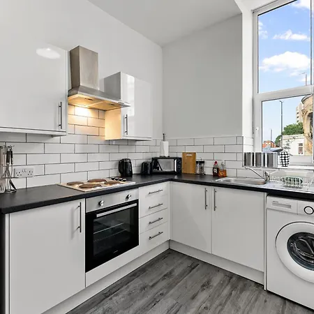 Modern 1br Flat In - Wifi * Leeds (West Yorkshire)